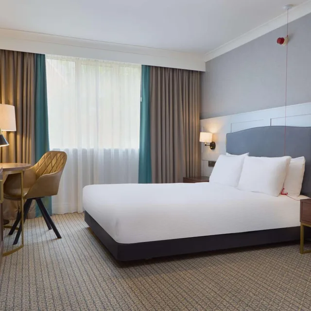 Room, King Bed, Queen Bed, Accessible, DoubleTree by Hilton St Anne's Manor 1/10