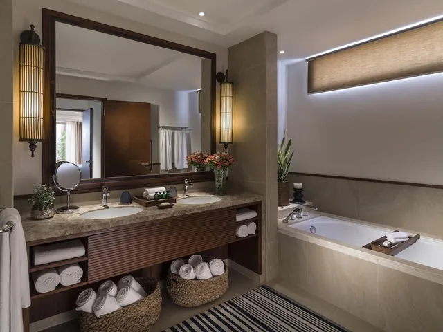 Premier Ocean King Suite، Shangri La Hambantota 3/3