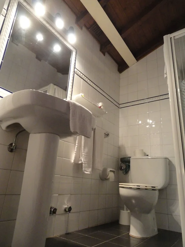 غرفة رباعية بسريرين منفصلين، Hotel Peñalba 5/6