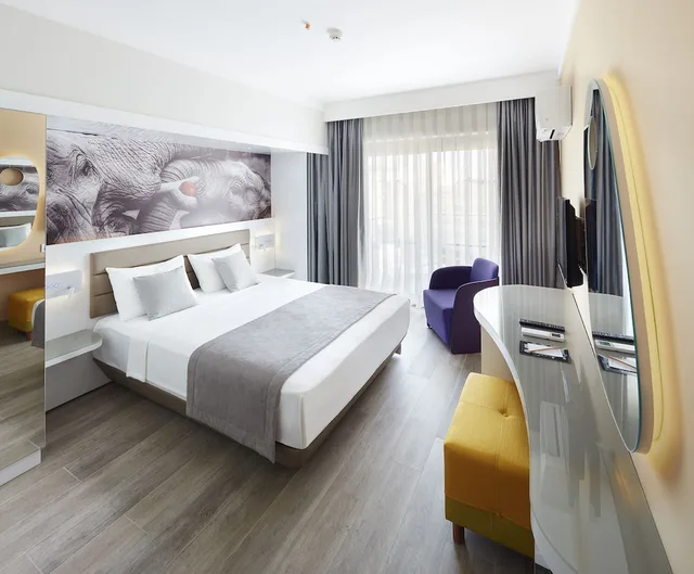 غرفة قياسية بسرير مزدوج، Lalila Blue Suites 1/6