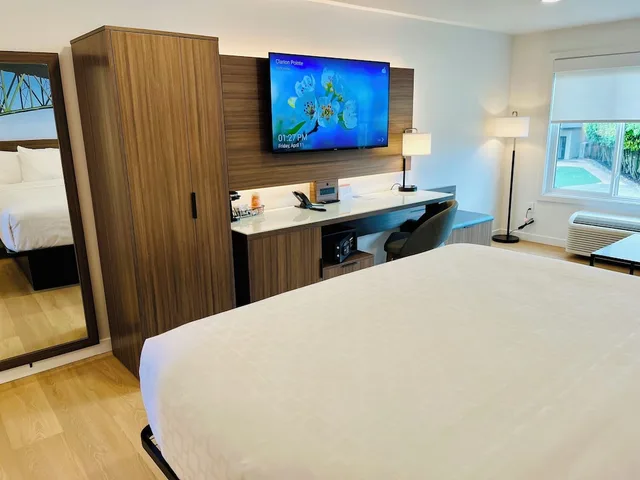 غرفة بسرير كينج لذوي الإعاقة، Clarion Pointe Mount Vernon - Burlington WA 8/10
