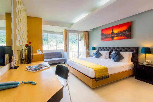 غرفة ديلوكس بسرير مزدوج بشرفة، Hallo Patong Hotel 6/10