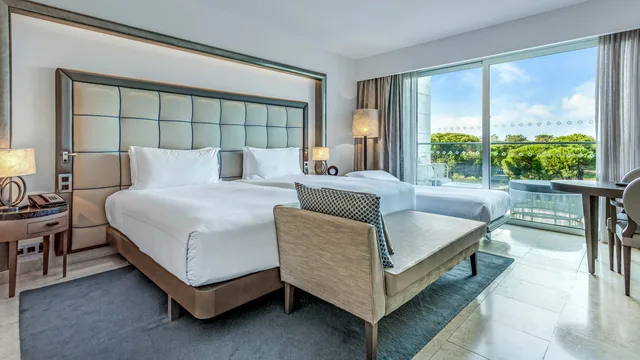 غرفة ديلوكس عائلية بسريرين منفصلين، Conrad Algarve 1/2