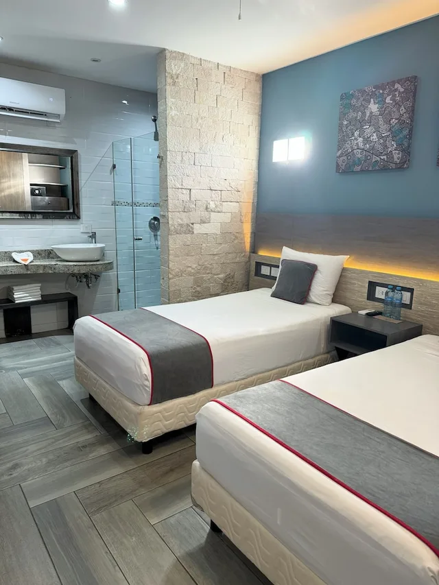 غرفة قياسية بسريرين منفصلين، Illusion Xpress Downtown Playa 7/10