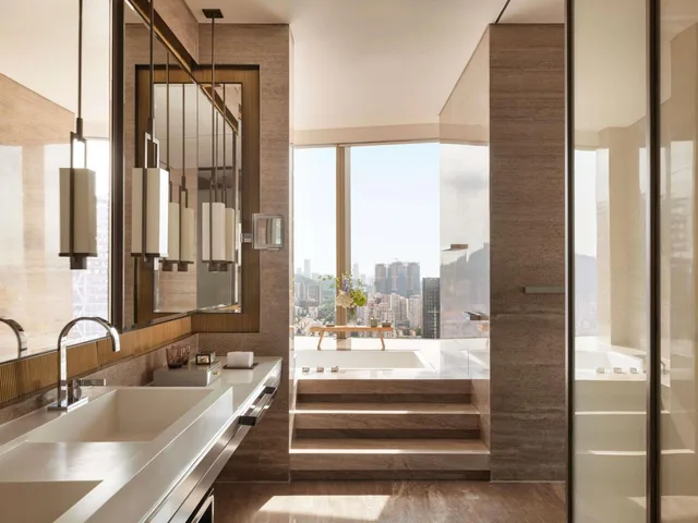 Metropolitan, Studio, King Bed, Park View، Raffles Shenzhen 2/3