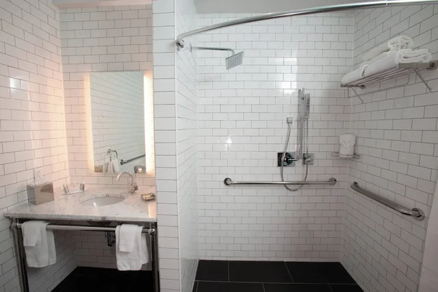 غرفة كلاسيكية بسرير كينج، Fairfield Inn Suites By Marriott Philadelphia Downtown Center City 6/7
