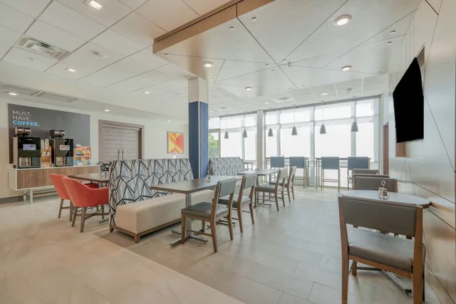 Holiday Inn Express & Suites Tyler South - University Area by IHG، تايلر 35/50