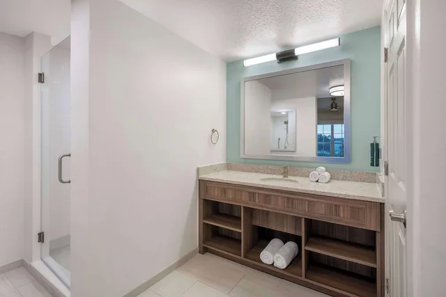 جناح بسريرين مزدوجين وسرير كينج وسرير كوين بـ3 غرف نوم، Hilton Vacation Club Aqua Sol Orlando West 3/3