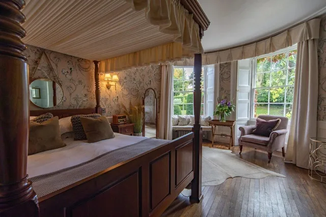 غرفة ديلوكس بسرير مزدوج، Burleigh Court Cotswolds 2/10