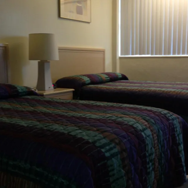 غرفة بسرير مزدوج لذوي الإعاقة، Knights Inn Hallandale 1/1