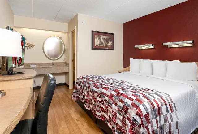 غرفة قياسية بسرير كوين، Red Roof Inn Columbus - Grove City 1/5