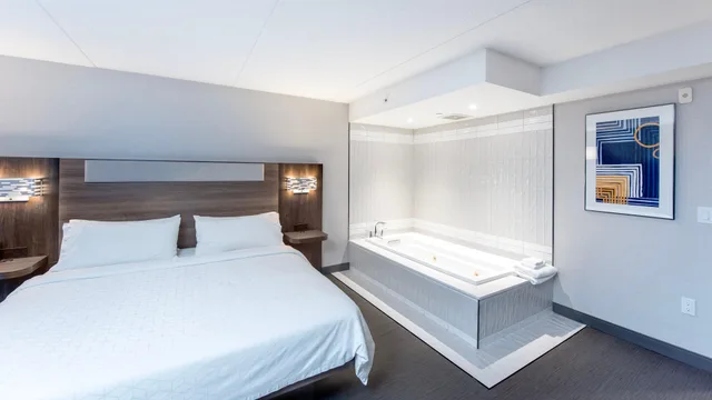 جناح بسرير كينج، Holiday Inn Express Hotel Suites Waterloo St Jacobs 1/5