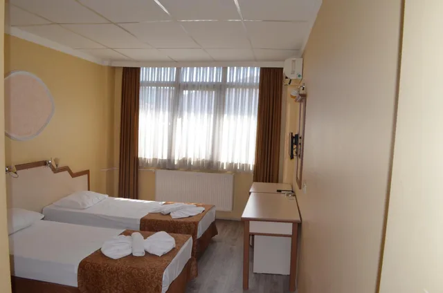 غرفة بسريرين منفصلين، Ayvalik Palas Hotel 8/10