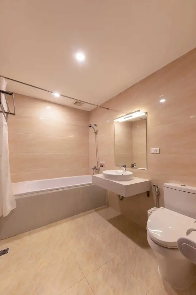 غرفة تنفيذية بسرير كينج، Azumaya Hotel Linh Lang 8/10