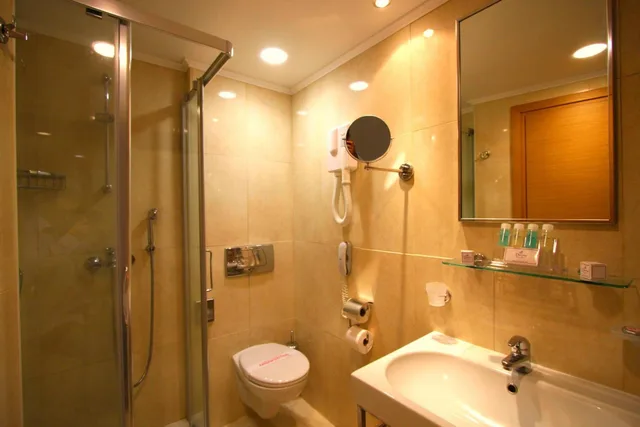 غرفة بسرير مزدوج بإطلالة على الحديقة، DORETA BEACH RESORT 2/5