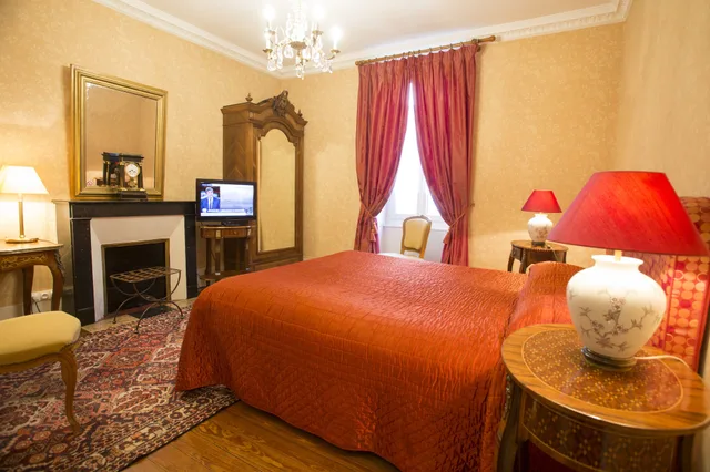 غرفة كومفورت بسرير كوين، Hôtel La Villa Fleurie 4/10