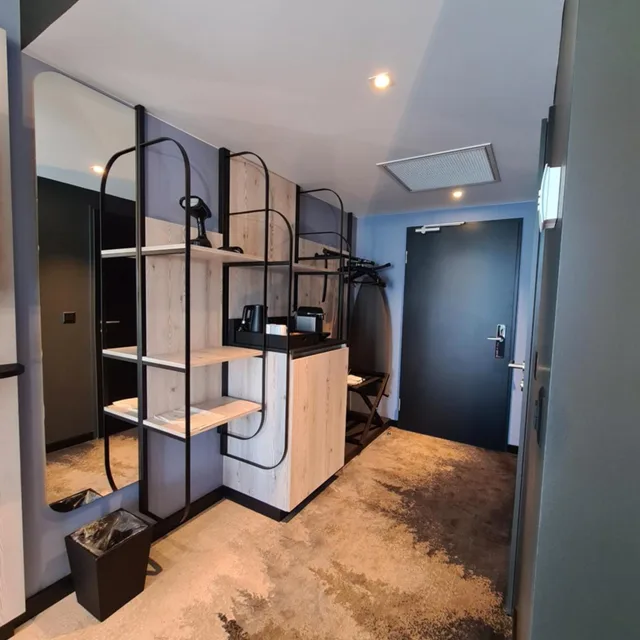 غرفة كلاسيكية بسرير كوين مع أريكة، Mercure Hotel Delemont 8/10