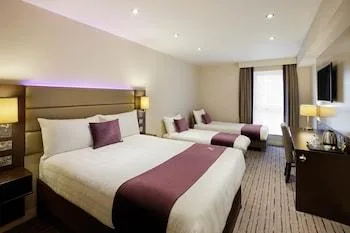 غرفة رباعية، Premier Inn London Sutton 1/1