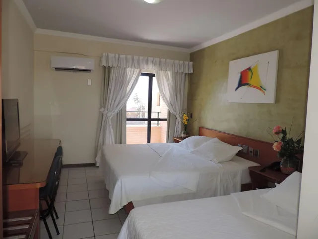 غرفة ثلاثية بشرفة، Golden Beach Hotel 2/3