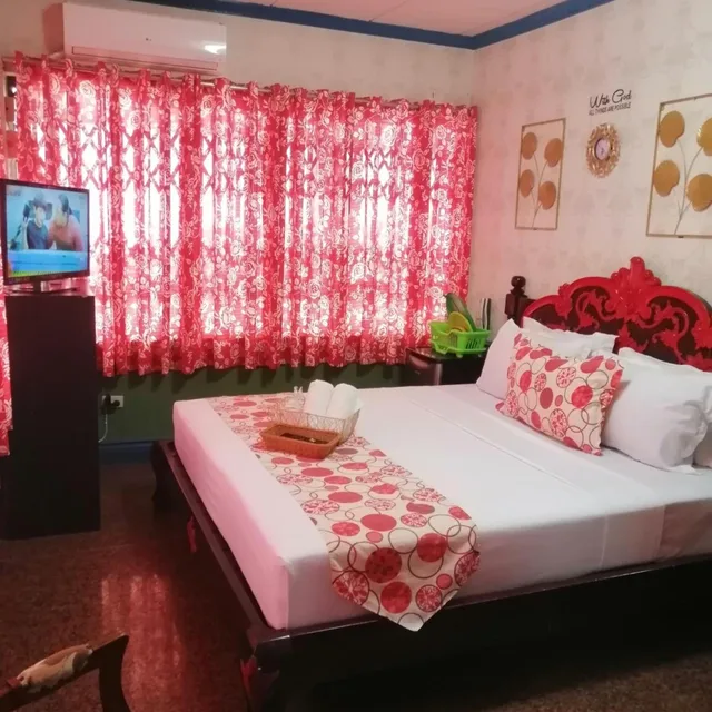 Superior, King Bed, Sang Yoo Mountain View Tagaytay 4/10