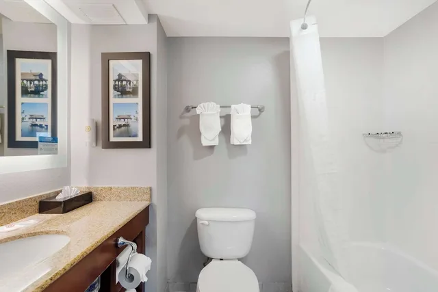 جناح بسريرين كينج، Comfort Suites near Birkdale Village Huntersville 7/8
