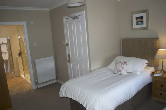 غرفة كلاسيكية بسريرين منفصلين، Balnearn House 4/5