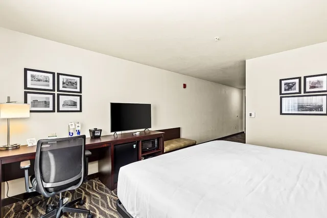 استوديو بسرير كينج مع أريكة لذوي الإعاقة، Cobblestone Hotel & Suites International Falls 3/4