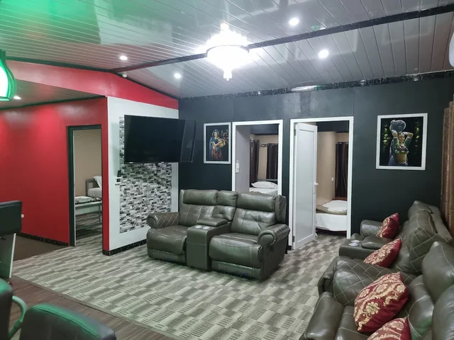 شقة فاخرة، Al-Minhaj Service Apartments 2/2