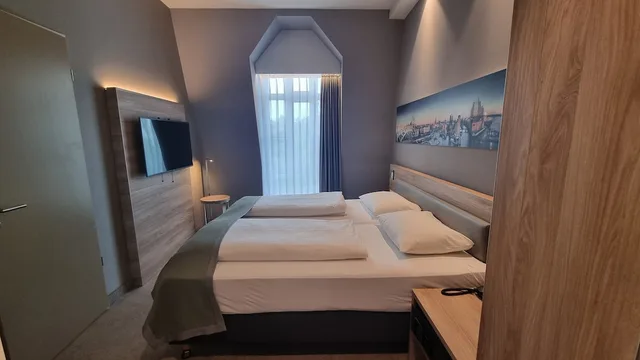 جناح بسرير مزدوج بشرفة، Hotel Panorama Hamburg-Harburg 3/4