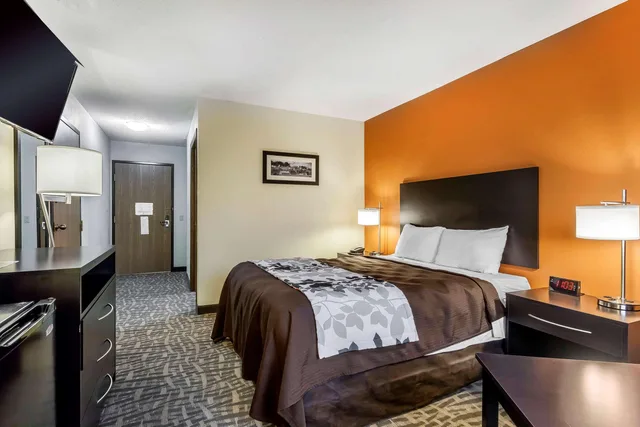 غرفة بسرير كوين، Quality Inn Wooster OH 1/7