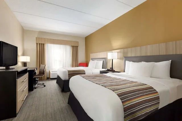 غرفة بسريرين كوين، Country Inn & Suites by Radisson, Dalton, GA 1/1
