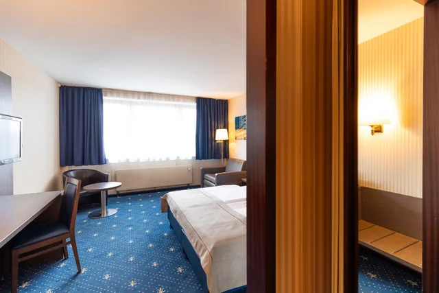 غرفة بسرير مزدوج، Garner Hotel Frankfurt Palmengarten by IHG 2/3