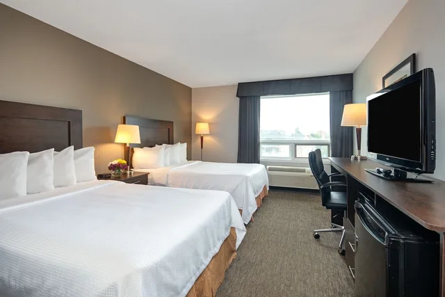 جناح، Travelodge Hotel Sudbury 1/4