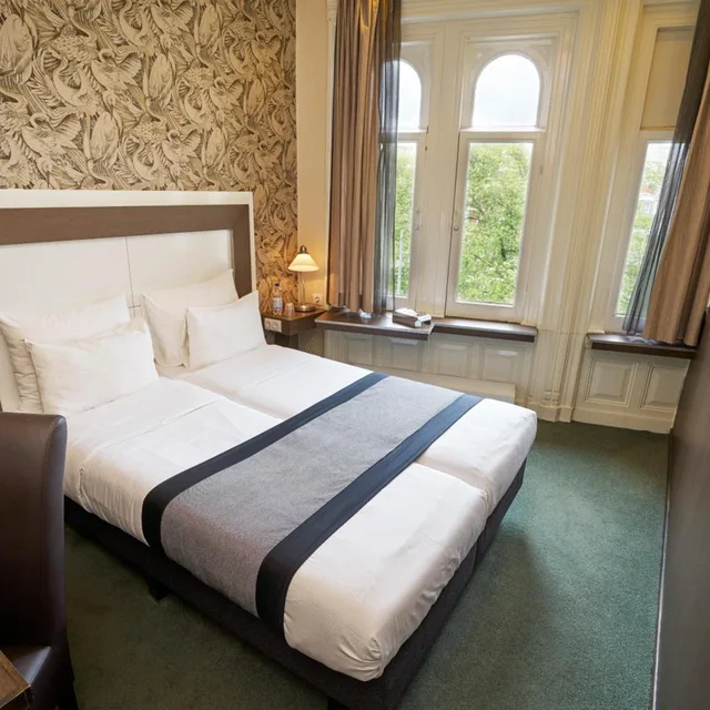 غرفة بسرير مزدوج أو سريرين منفصلين بإطلالة على القناة، Hotel The Bird 1/4