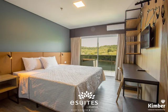 Deluxe, Lake View, Grand Suites Family Resort By Atlantica 1/3