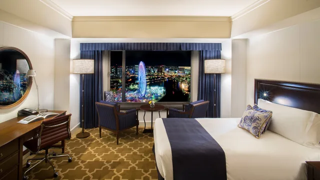 غرفة كلوب بسريرين منفصلين بإطلالة على المدينة مع دخول صالة النادي في طابق مرتفع، InterContinental Yokohama Grand 3/5