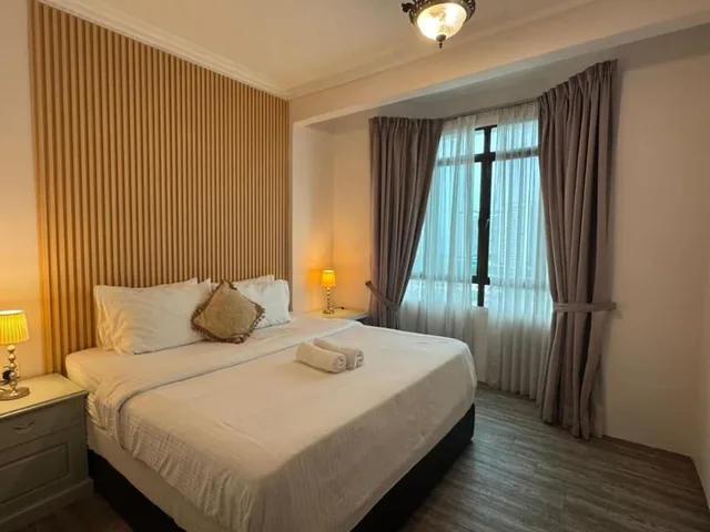 جناح تنفيذي بسرير كينج وسرير كوين بغرفتي نوم، Century Bay Private Residences 1/10