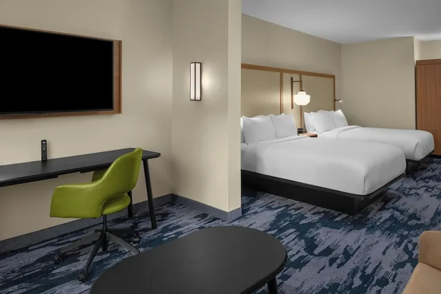 جناح تنفيذي بسريرين كوين مع أريكة، Fairfield Inn & Suites Stockton Lathrop 2/4