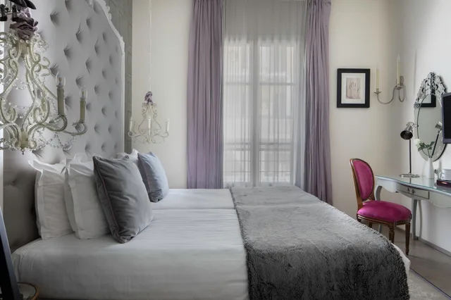 غرفة سوبيريور بسريرين منفصلين، Le 123 Sebastopol Astotel 1/2