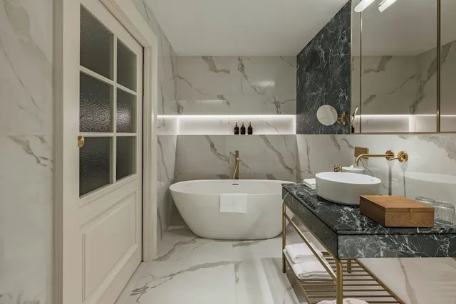 Suite, King Bed, Courtyard View, Stradom House, Autograph Collection 8/10