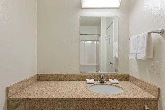 غرفة ديلوكس بسرير كينج، Motel6 Tucson, AZ - North 8/10