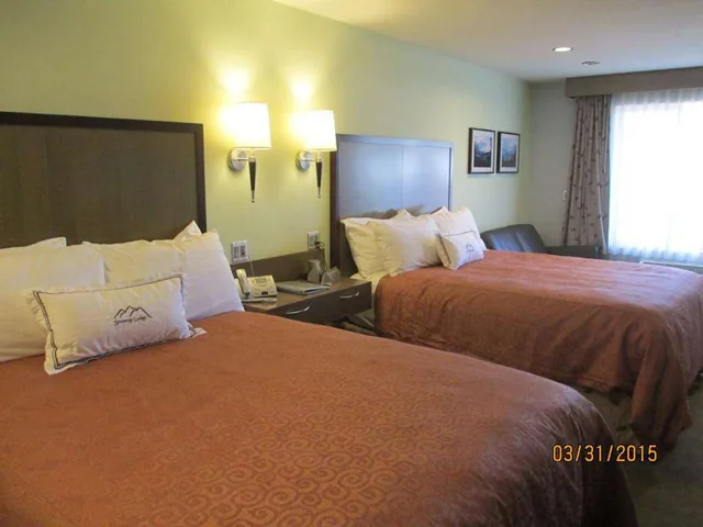 غرفة ديلوكس بسريرين كوين، Best Western Snowcap Lodge 1/4
