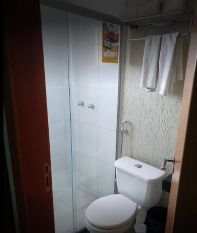 غرفة رباعية، Trindade Plaza Hotel 1/2