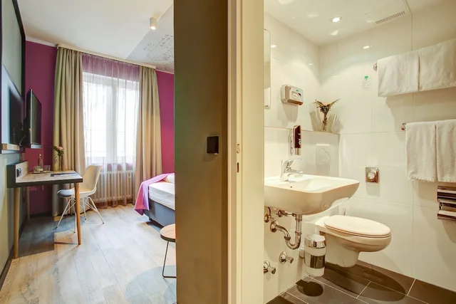 Standard, Twin Beds, Boutique 003 Koln am DOM 8/8