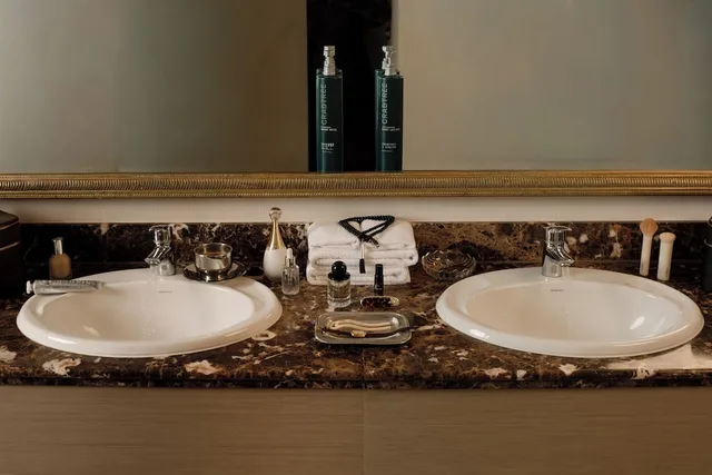جناح تنفيذي بسرير كينج مع دخول الصالة، Parmelia Hilton 7/7