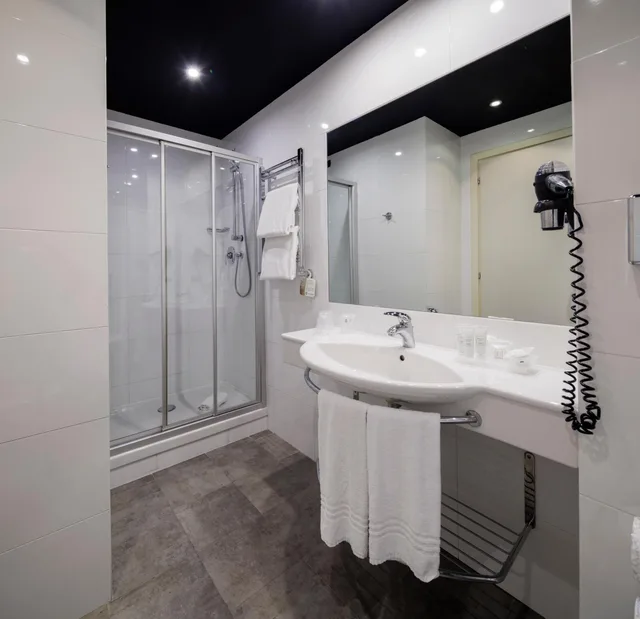 غرفة كومفورت ثلاثية، Best Western Falck Village Hotel 7/7