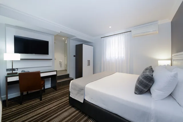 Semi Basement، Perouse Randwick by Sydney Lodges 1/3