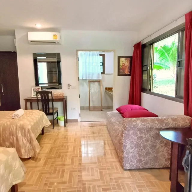 غرفة بسرير مزدوج أو سريرين منفصلين بإطلالة على الحديقة، Kong Garden Resort 10/10