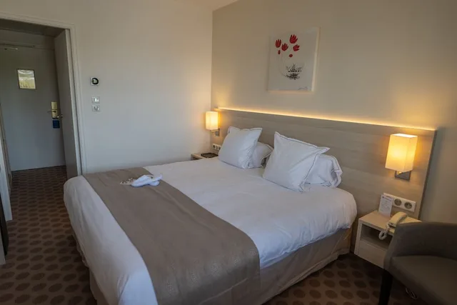 غرفة كومفورت بسرير كوين، Best Western Plus Le Roof 2/10