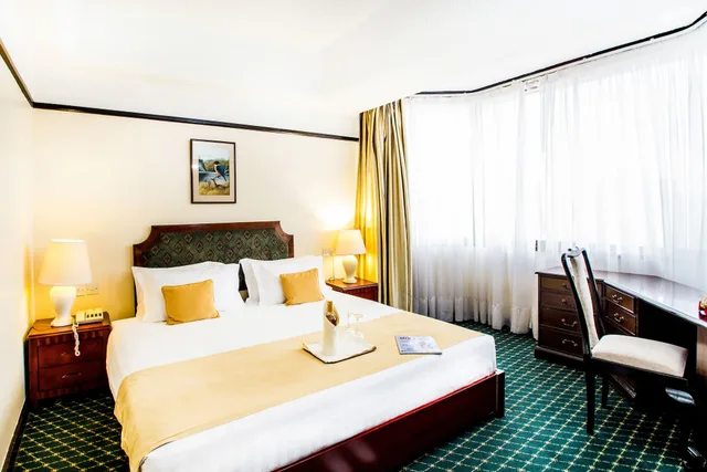 جناح بانورامي بسرير كينج، Nairobi Safari Club by Swiss-Belhotel 4/10